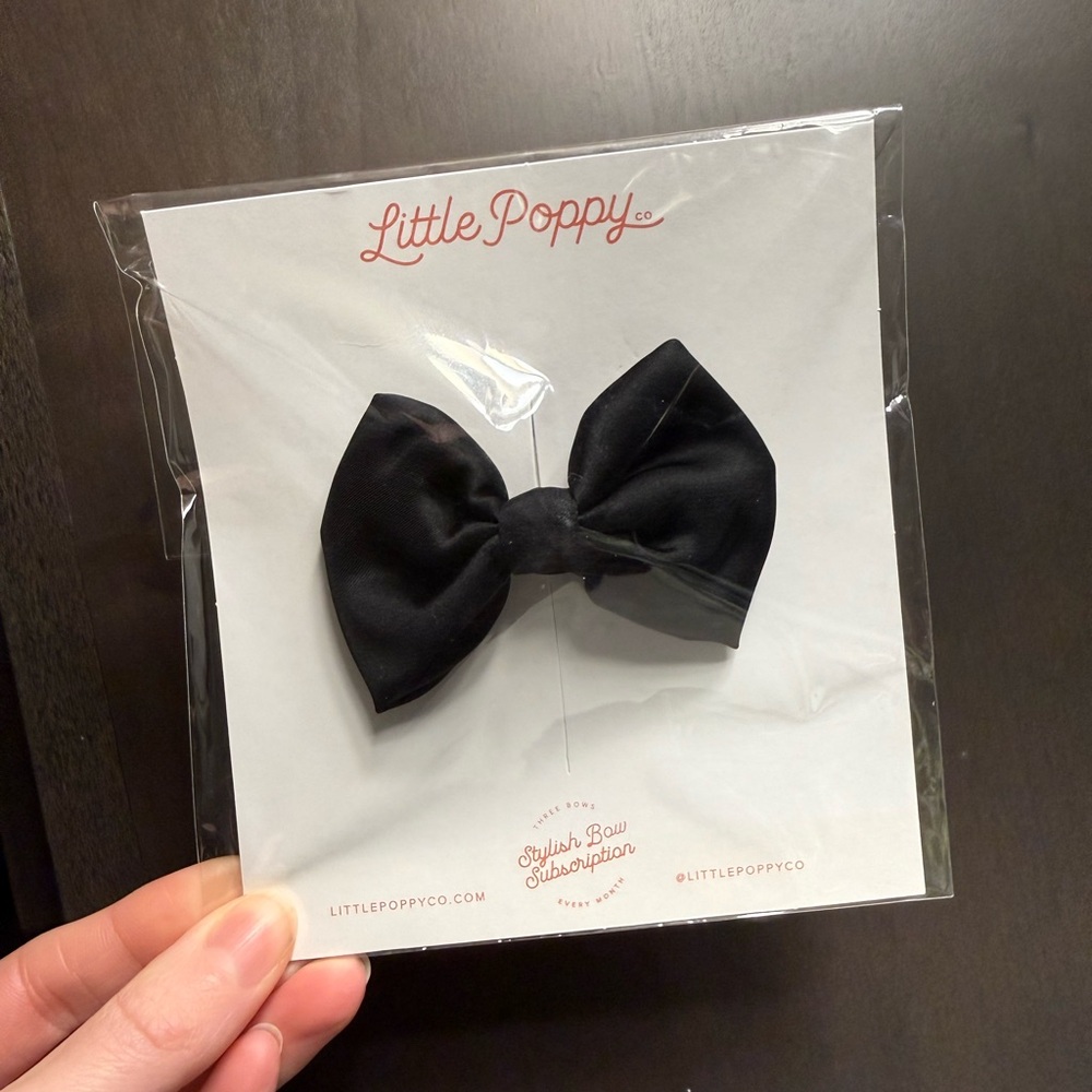 New little poppy co bow